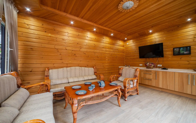 Barskiy Dom Guest House