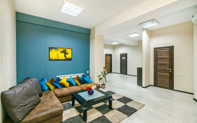Palettes on Baku in Nizami Street Apartments