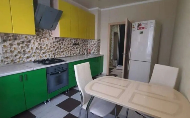 2kh-Komnatnaya V Tsentre Goroda Flat