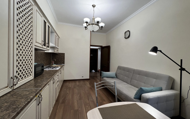 Vozle Parka Na Allei Stroiteley by Sutki26 Apartments