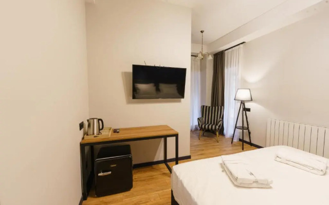 Hotel Araki SOLOLAKI