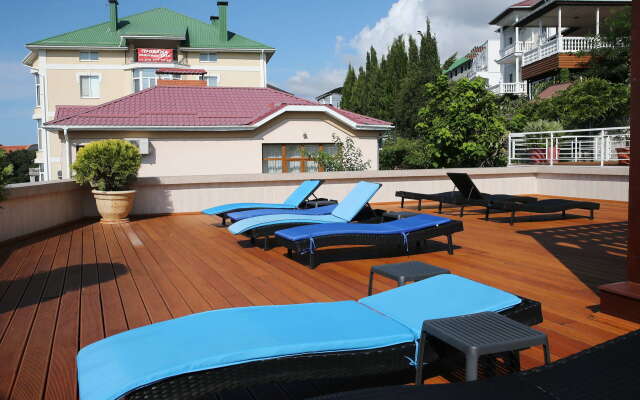 Vostok-Zapad Guest House
