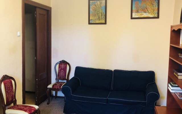 Апартаменты рядом с Московским парком Победы