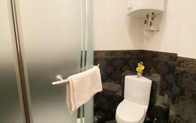 Uluchshennaya S Klassnym Remontom Na Rybatskom Prichale Flat