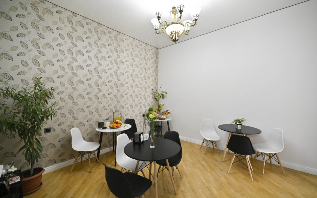 Mon Invite Hotel, Mini-Hotel