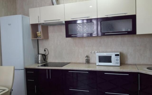 Ryadom S Parkom Gagarina Apartments