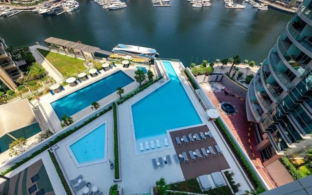 Zakhvatyvayuschie 1Br Apartamenty Liv Marina in Jbr, Apartments