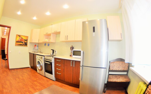 Апартаменты Двушка на Нижней Дуброве 21 а