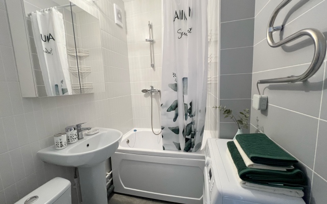 Zelenaya studiya v Rybatskom Flat