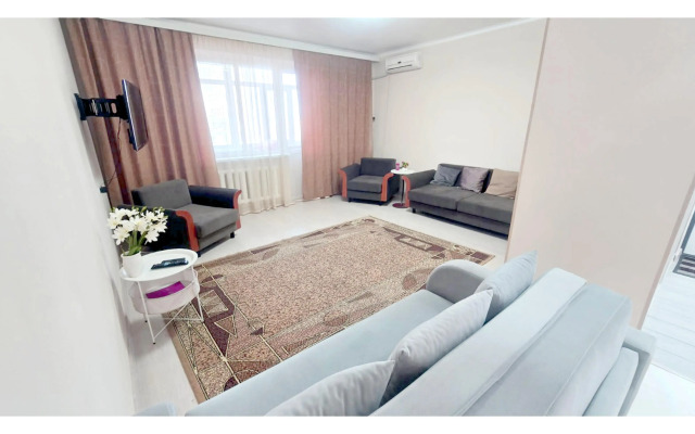 S vidom na gory Samal 2 Flat