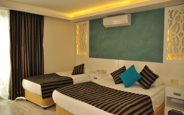 Aura Boutique Hotel