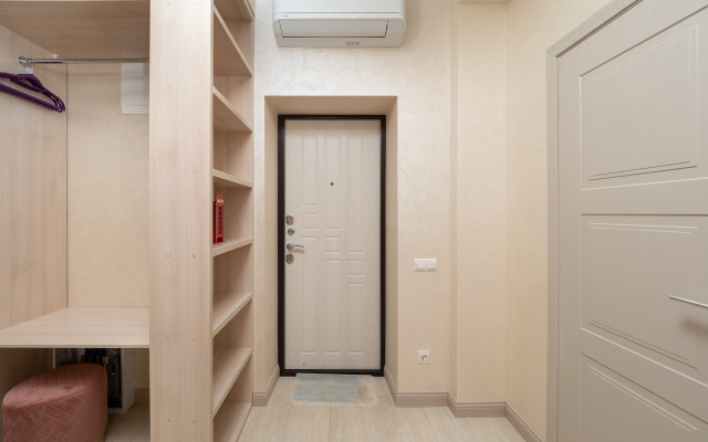U Morya S Basseinom V ZhK Solnechnyij apt43 Apartments