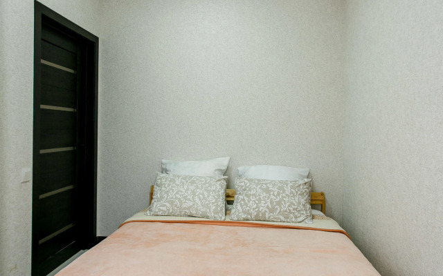 Na Ulitse Prosvescheniya 167 Flat