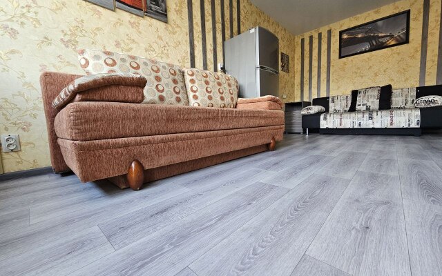 L.v.hotels Na Pervomayskoy 18a Flat