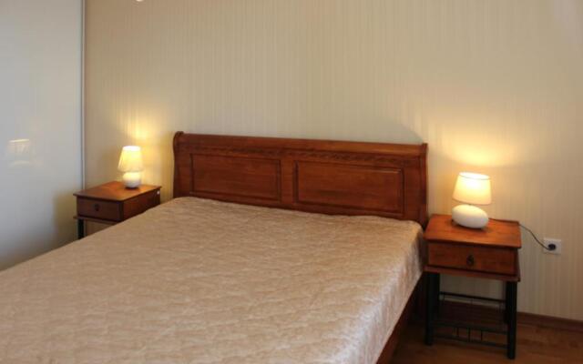 Na Ulitse Bagrationa Apartments