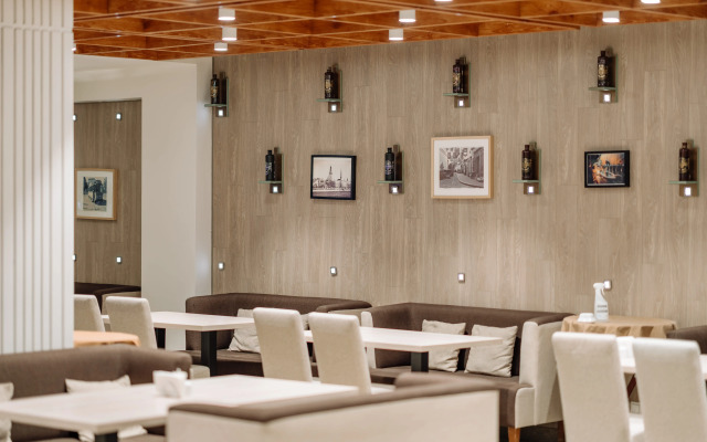 RigaLand Hotel