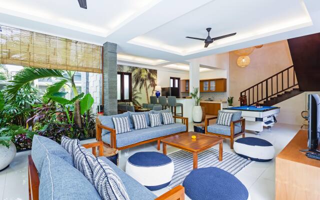 Вилла Kubu Luxury Seminyak Private Mansion