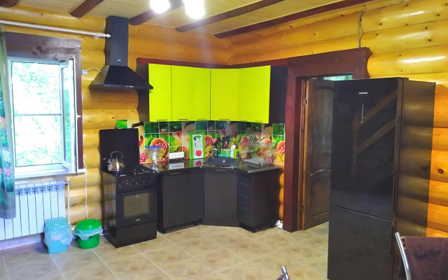 Brevenchatyij Guest House