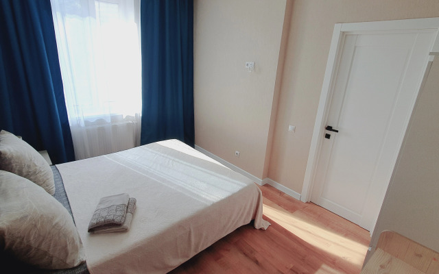 Uyutnaya Dizaynerskaya Kvartira V Novom Dome Flat