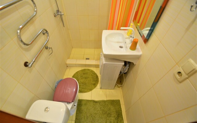 Апартаменты Статус на Кирова 10 в Ялте 2