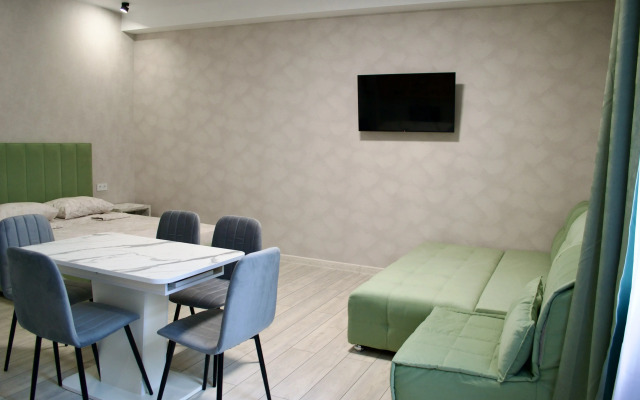 Cрetyrekhmestnye S Kukhney Apartments