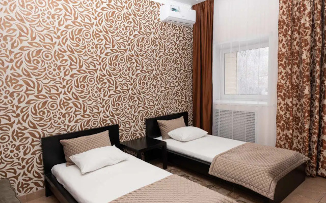 Отель Надежда