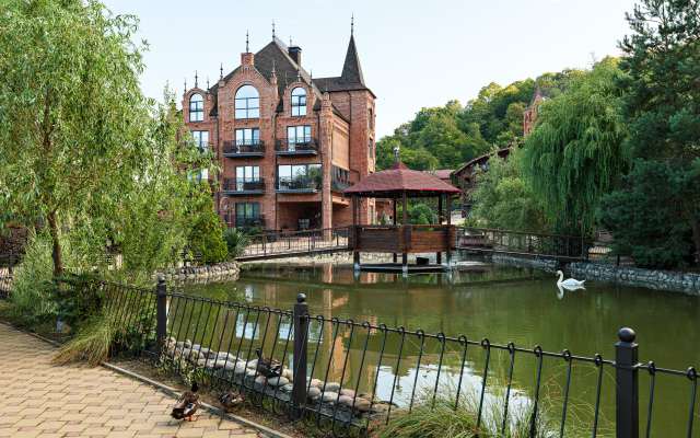 Dakhovskaya Sloboda Hotel