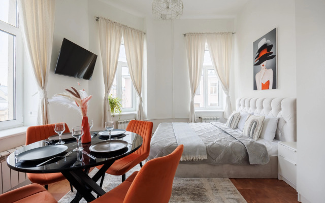 Апартаменты с Видом на Канал Грибоедова