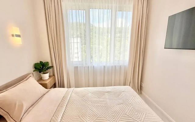 V Samom Zelenom Rayone Sochi Flat