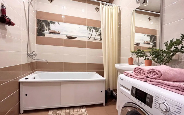 Odnokomnatnaya Ryadom S Zagorodnym Parkom Flat