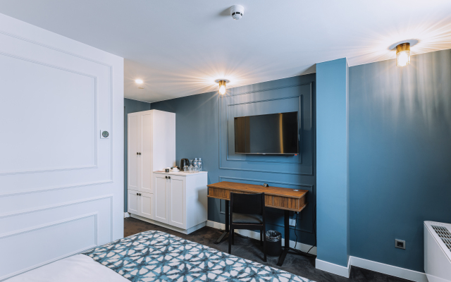 Hotel Twenties Tbilisi - Stay & Dine