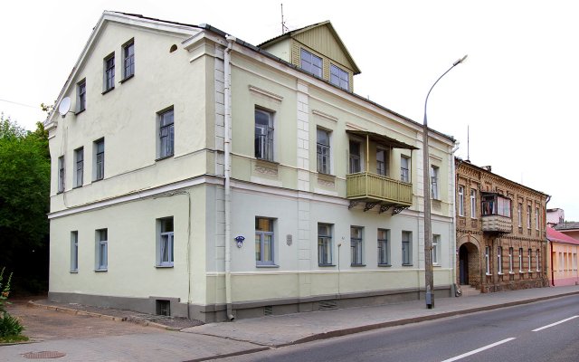 EvroUyut 2-k v Tsentre Goroda Apartments