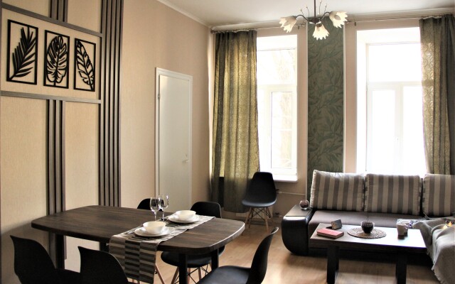 Dlya 6 Gostey Ryadom S Nevskim Prospektom Apartaments
