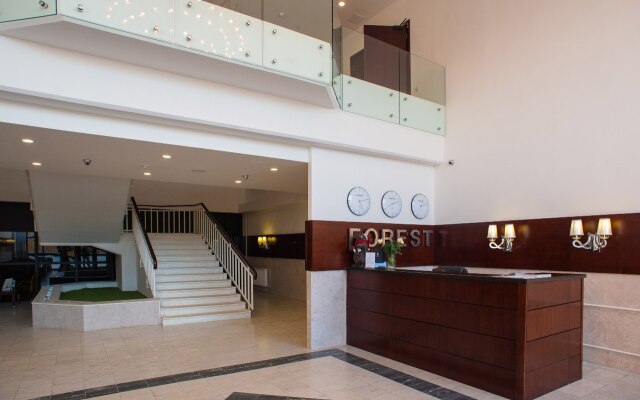 Отель Форест