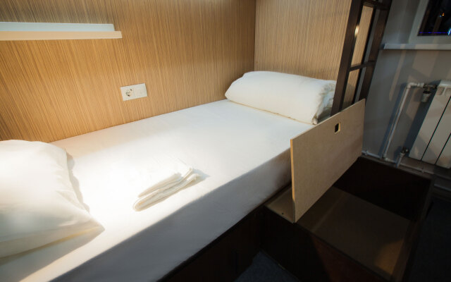 Buran Capsule Hotel