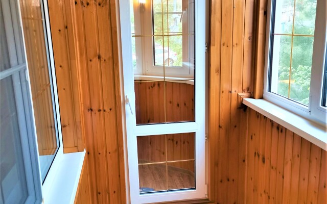 Podmoskovny Krov V Tsentre Zheleznodorozhnogo Na Avtozavodskoy 4k3 Apartments