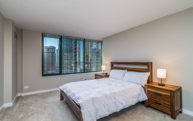 Furnished Suites Near Navy Pier Apartments