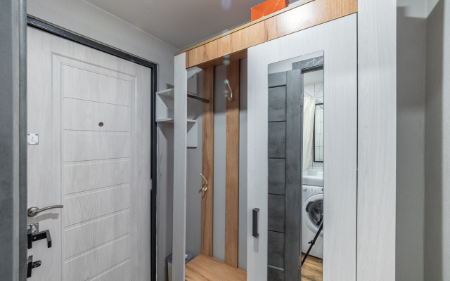 Dlya Dvoikh Ryadom S Metro Molodezhnaya Apartments