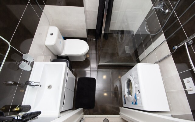 Apartamenty S Basseynom, Balkonom Apartments