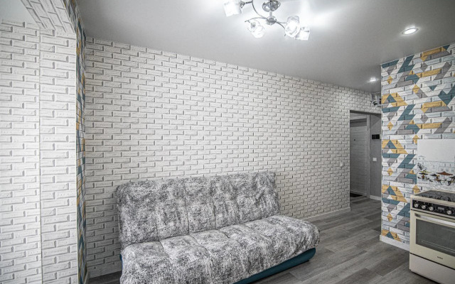 Po Ulitse Popovicha 11 Flat