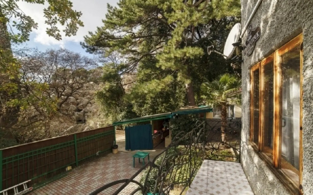 V Parke Guest house