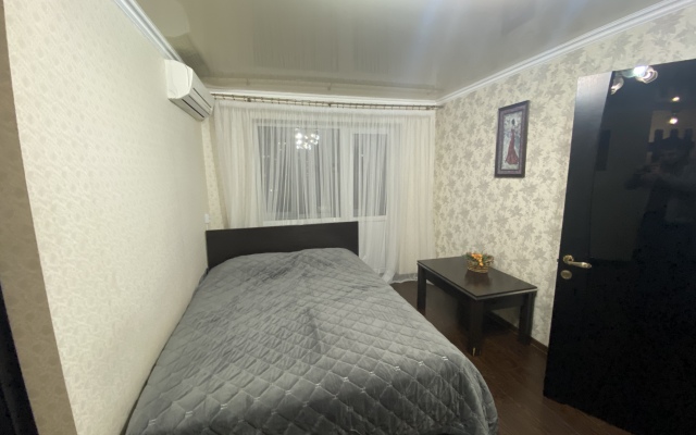 Vmestitelnaya Dvushka Na Prospekte Lenina Apartments