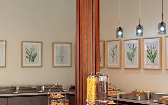 Rison Hotel