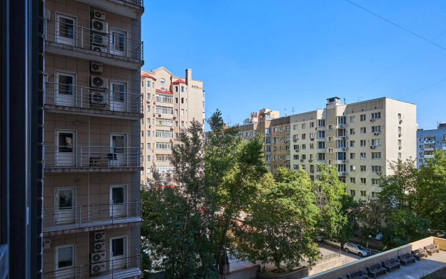 Bolshaya Studiya Vozle Tsentralnoy Bolnitsy Apartments