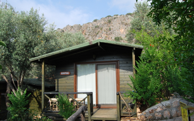 Nuri's Beach Bungalow