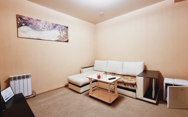 Kristall Hotel