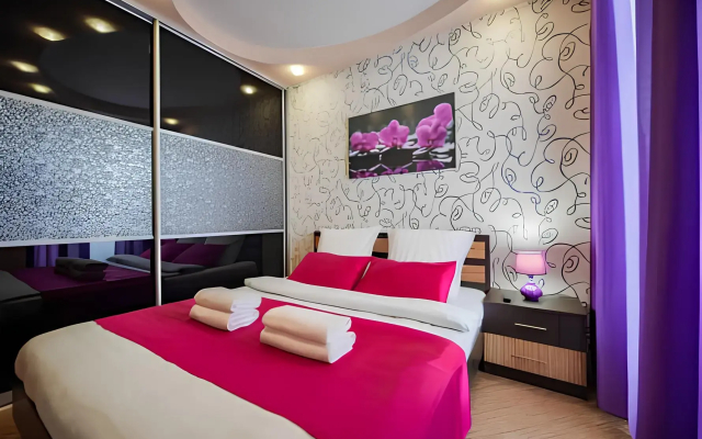 (2-Komnaty) S Dizaynerckim Remontom V Tsentpe Goroda Na Ploschadi Pevolyutsii Flat - Apartment in تشيليابنسك - Photo 3