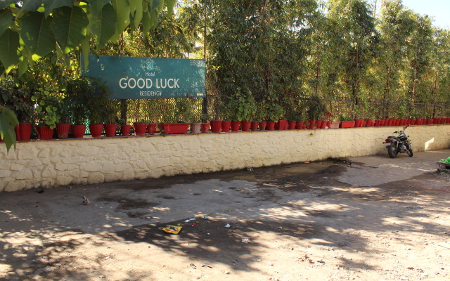 Good Luck Residency Hotel