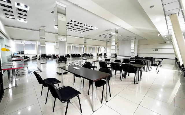 Forum Plaza Hotel