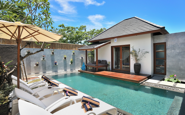 Flores Villa